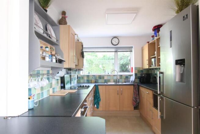 windfield58 kitchen.JPG