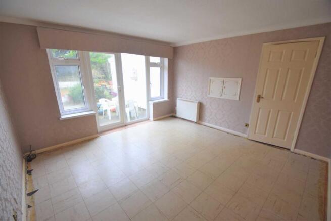 10 Drayford Lane Living room