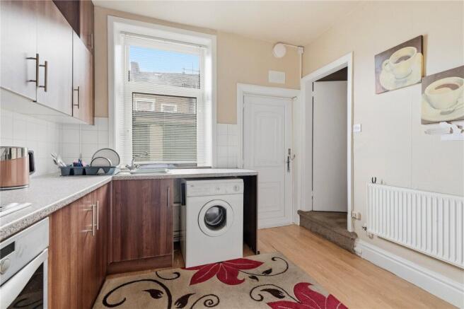 2 bed Terraced for sale Image 6