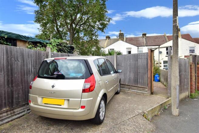 Driveway/Parking