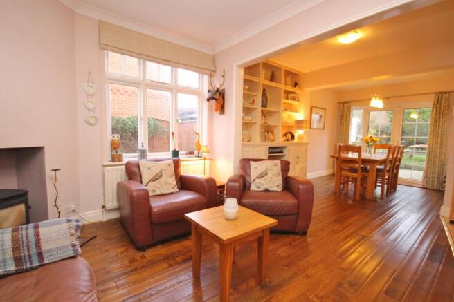 Living Room/Dining A