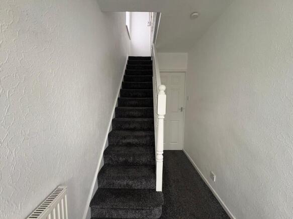 3 bed Semi-Detached to rent Image 9