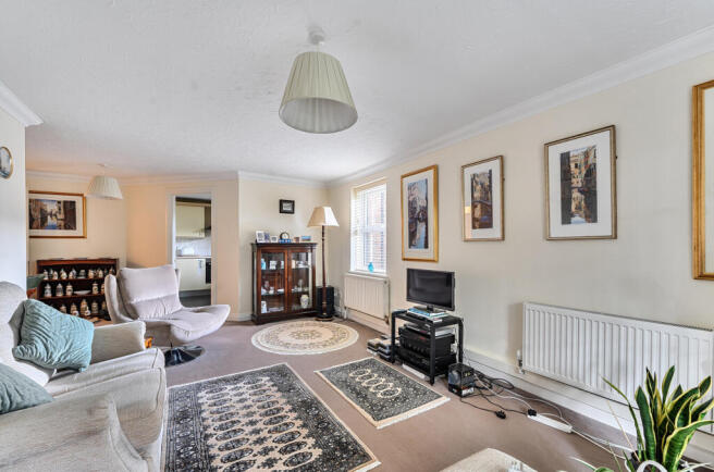 Winn Road, Highfield, Southampton, Hampshire, SO17 photo 2