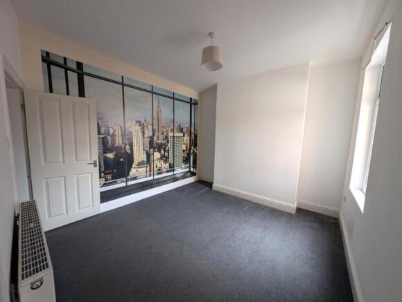 4 bed Terraced for sale Image 5