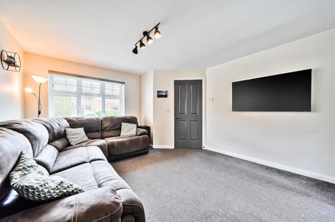 1423105-20-69aee2...