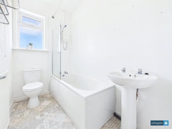 2 bed Terraced to rent Image 12