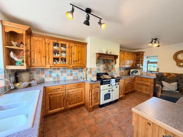 15 bed Detached for sale Image 9