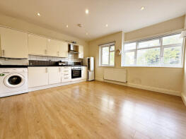 30b, Bathurst Walk, Iver SL0 9AZ