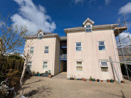 5, Cameo Court, South Roskear Terrace, Camborne TR14 8NT