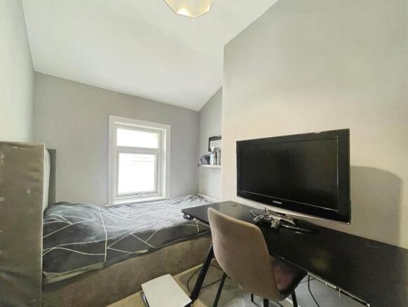 3 bed Semi-Detached for sale Image 10