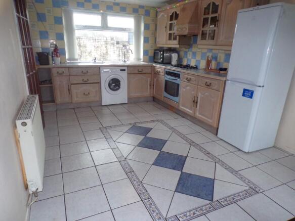 Kitchen/ Dining Room