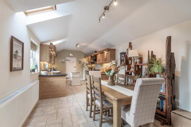 Dining Area.jpg
