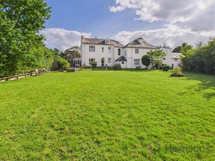 Courtenay House, London Road, Dunkirk, Faversham, Kent, ME13 9LF