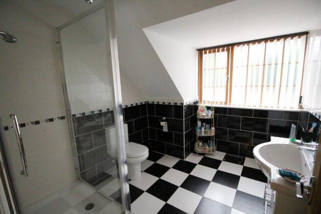 En-Suite Bathro...