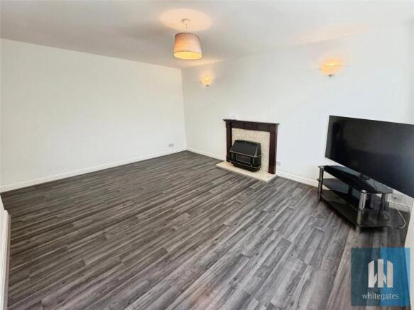 2 bed Apartment to rent Image 10