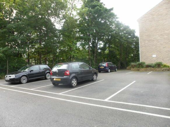 2 bed Apartment for sale Image 8