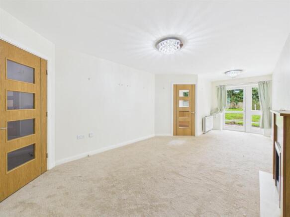 1 bed Retirement Property for sale Image 4
