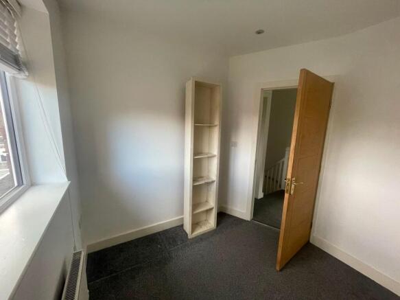 3 bed Semi-Detached to rent Image 12