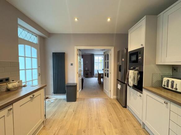 4 bed Terraced for sale Image 7