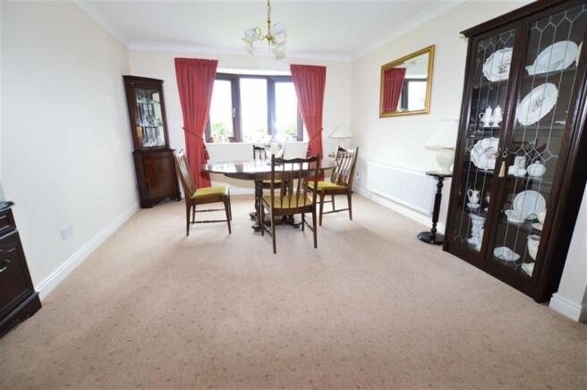 Lounge / Dining Room