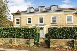Flat 2, 106 112 Warwick House, Ladbroke Road, Redhill RH1 1LB