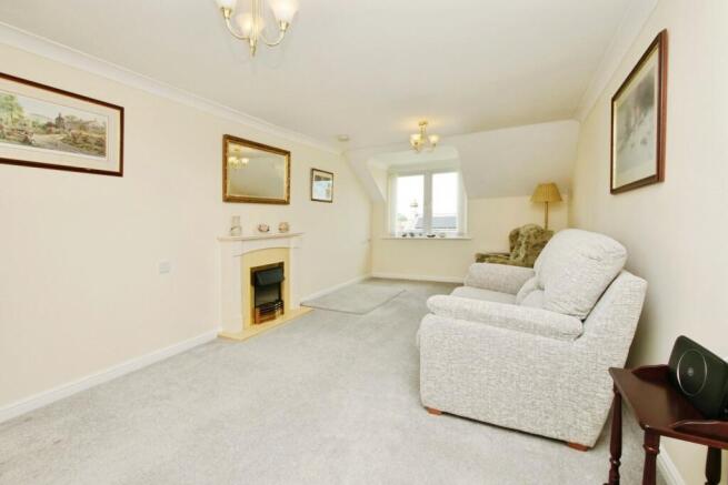 1 bed Retirement Property for sale Image 4