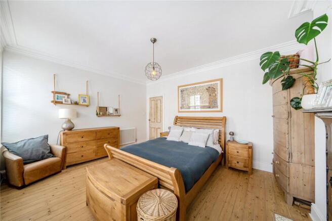 4 bed Terraced for sale Image 10
