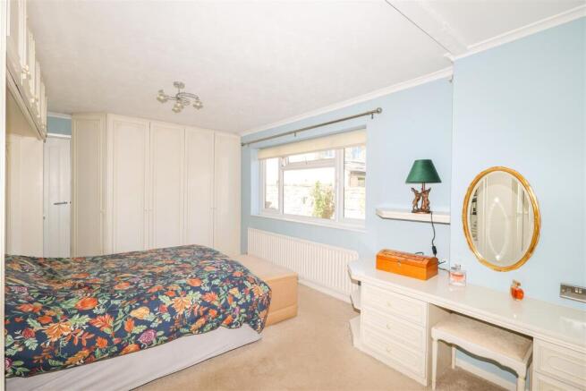 3 bed Detached Bungalow for sale Image 5