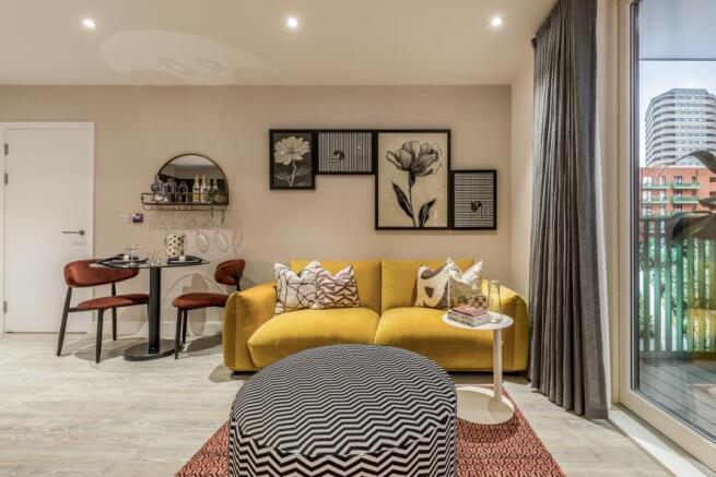 Dagenham Green 1 bed show