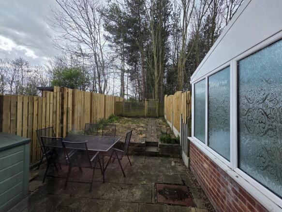 2 bed Town House to rent Image 7