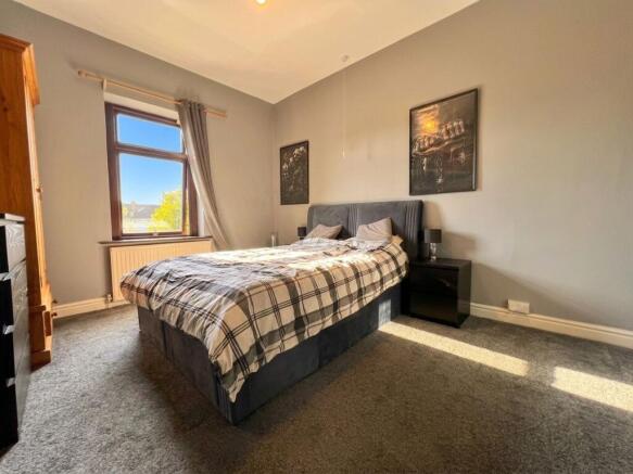 3 bed Terraced for sale Image 8