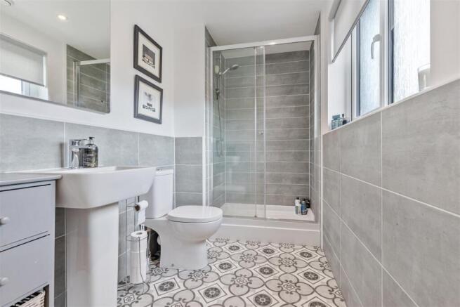 Ensuite.jpg