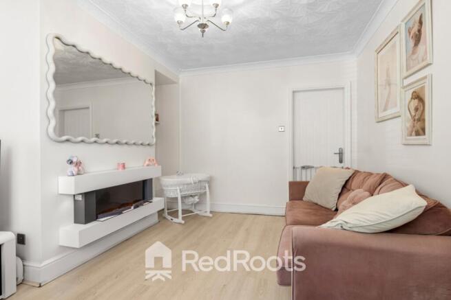 2 bed Semi-Detached for sale Image 4