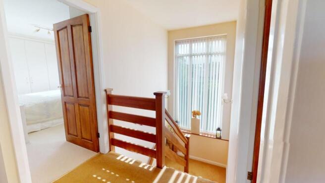 FIRST FLOOR LANDING