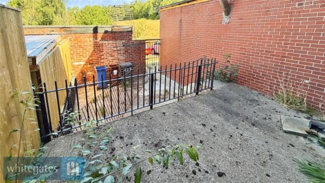 3 bed Terraced for sale Image 9