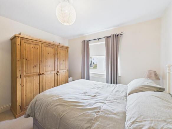 2 bed Town House for sale Image 11