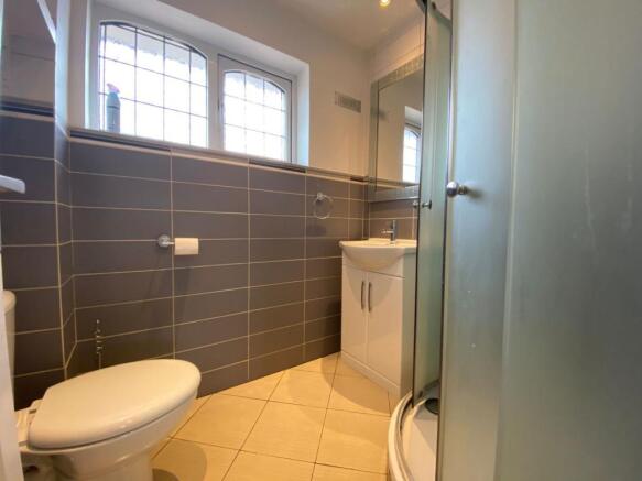 SHOWER ROOM