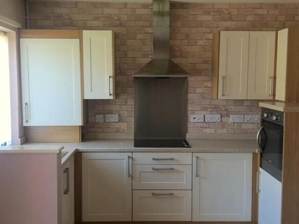 1 bed Flat to rent Image 4
