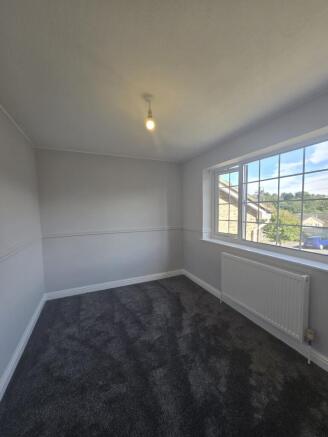 2 bed Terraced to rent Image 7