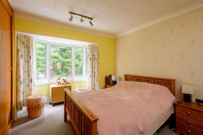 3 bed Semi-Detached for sale Image 7