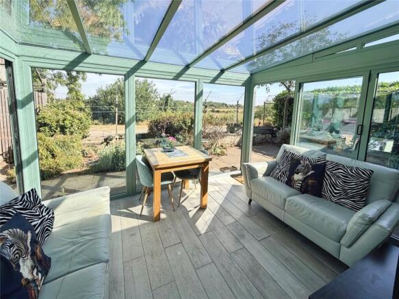 3 bed House for sale Image 8