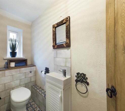 Cloakroom.jpg