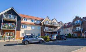 33, Keble Court, Redfields Lane, Church Crookham, Fleet GU52 0AE