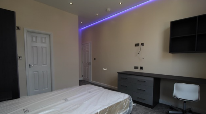 4 bed Apartment to rent Image 7