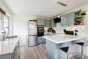 2, Blossom Walk, Hailsham BN27 1TT