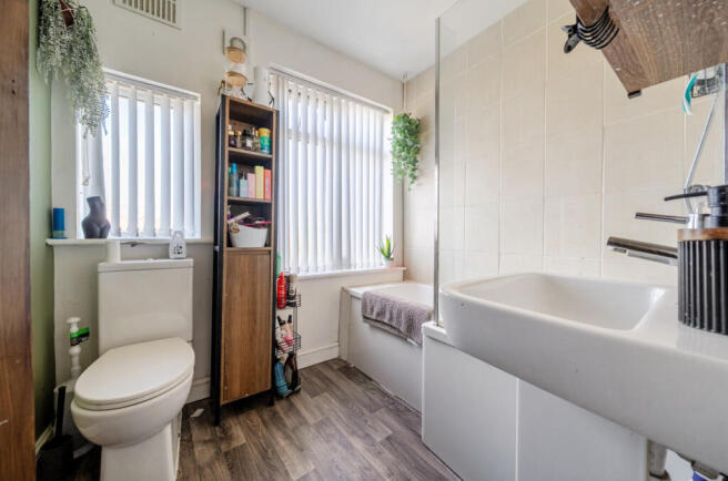 3 bed Terraced for sale Image 9