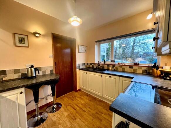 kitchen ii.jpg
