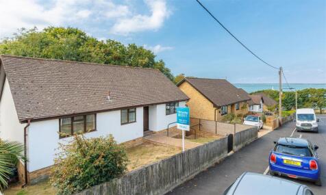 VERSATILE HOME, CLOSE TO SEAFRONT, Woodvale Road, Cowes