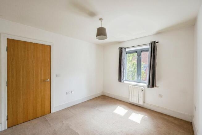 2 bed Flat for sale Image 11