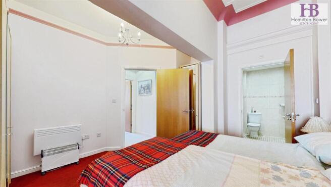 2 bed Apartment for sale Image 12